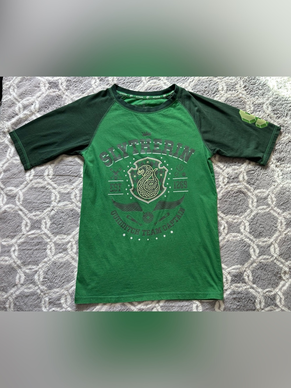 Slytherin Green Men’s Raglan Tee - Harry Potter Shirt Size XS